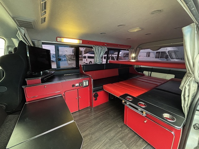 キャンピングカー バンコン ﾊｲｴｰｽ かｰいんてりあ高橋 ﾘﾗｯｸｽﾜｺﾞﾝ