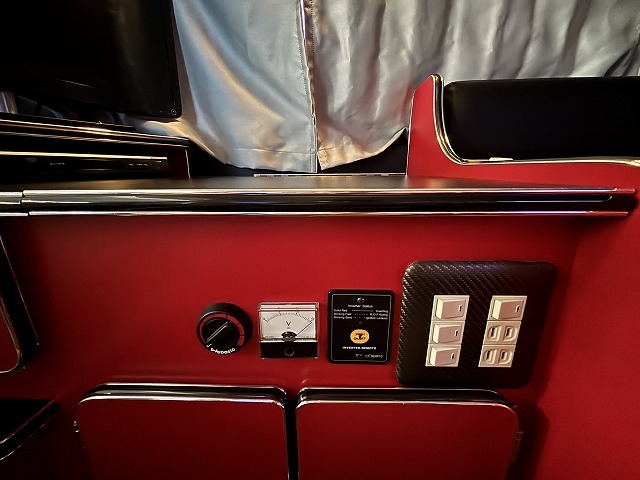 キャンピングカー バンコン ﾊｲｴｰｽ かｰいんてりあ高橋 ﾘﾗｯｸｽﾜｺﾞﾝ