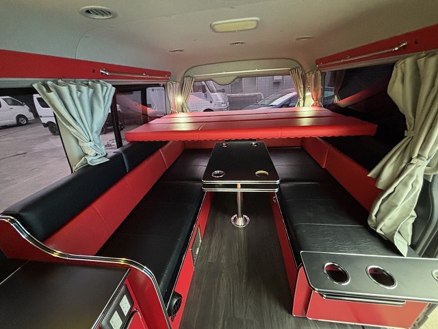 キャンピングカー バンコン ﾊｲｴｰｽ かｰいんてりあ高橋 ﾘﾗｯｸｽﾜｺﾞﾝ