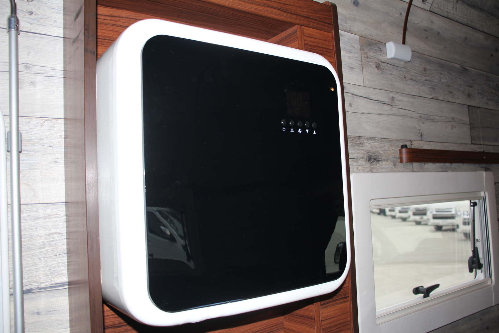 キャンピングカー キャブコン ﾀｳﾝｴｰｽ ﾐｽﾃｨｯｸ ﾚｼﾞｽﾄﾛｱｳﾙ