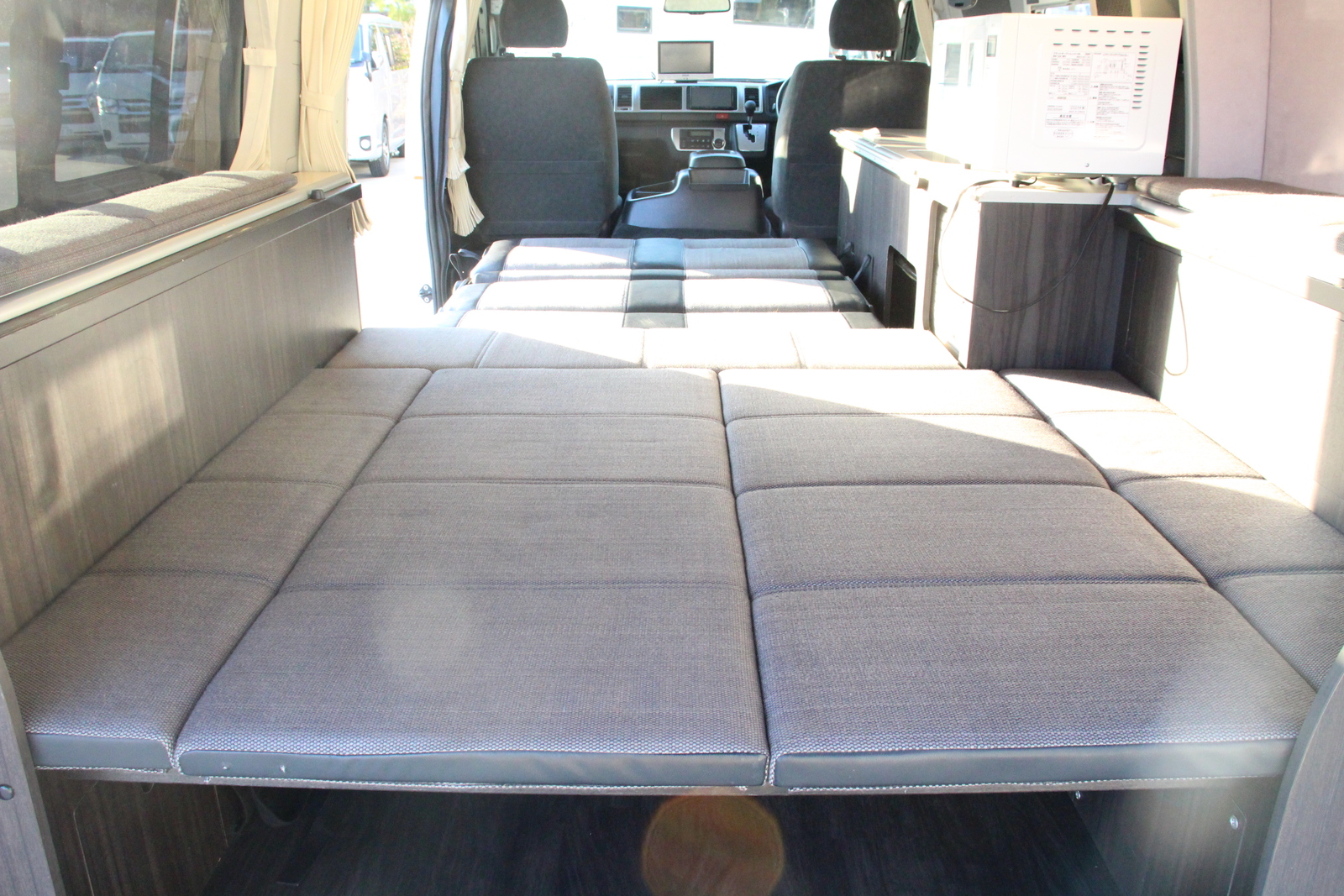 キャンピングカー バンコン ﾊｲｴｰｽ ﾎﾜｲﾄﾊｳｽ ｺﾝﾊﾟｽﾌﾟﾛ FFﾋｰﾀｰ