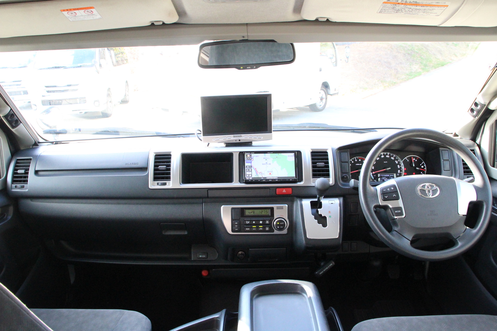 キャンピングカー バンコン ﾊｲｴｰｽ ﾎﾜｲﾄﾊｳｽ ｺﾝﾊﾟｽﾌﾟﾛ FFﾋｰﾀｰ