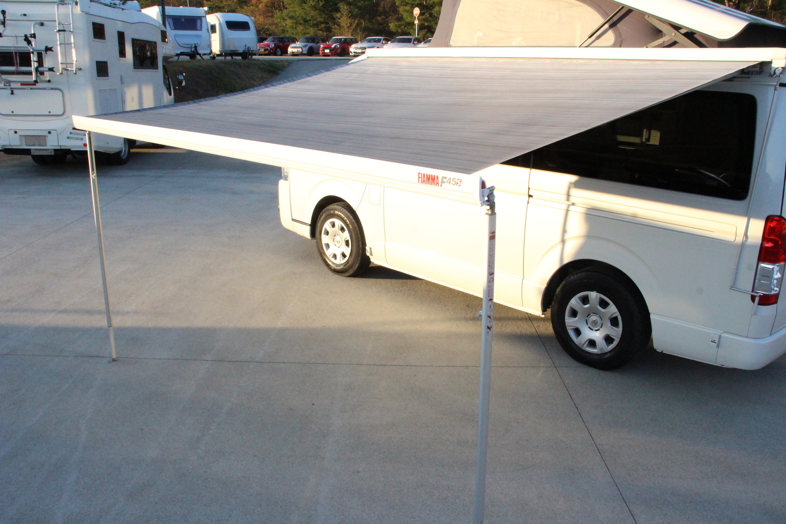 キャンピングカー バンコン ﾊｲｴｰｽ ﾎﾜｲﾄﾊｳｽ ｺﾝﾊﾟｽﾌﾟﾛ FFﾋｰﾀｰ