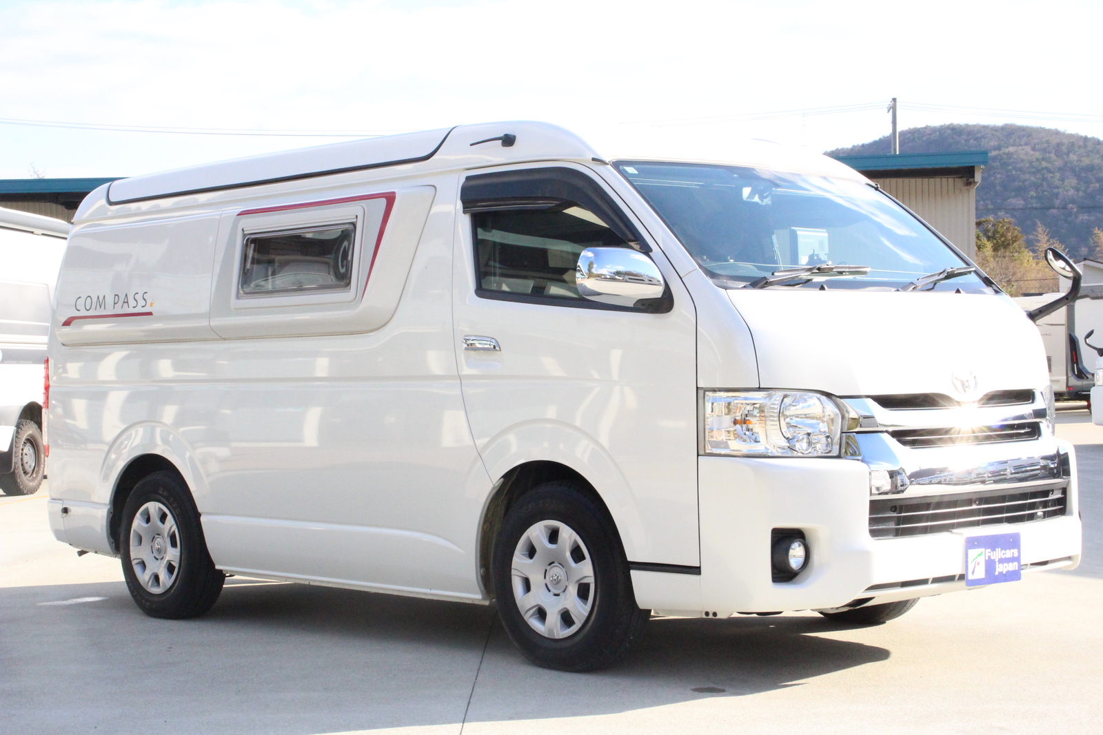 キャンピングカー バンコン ﾊｲｴｰｽ ﾎﾜｲﾄﾊｳｽ ｺﾝﾊﾟｽﾌﾟﾛ FFﾋｰﾀｰ