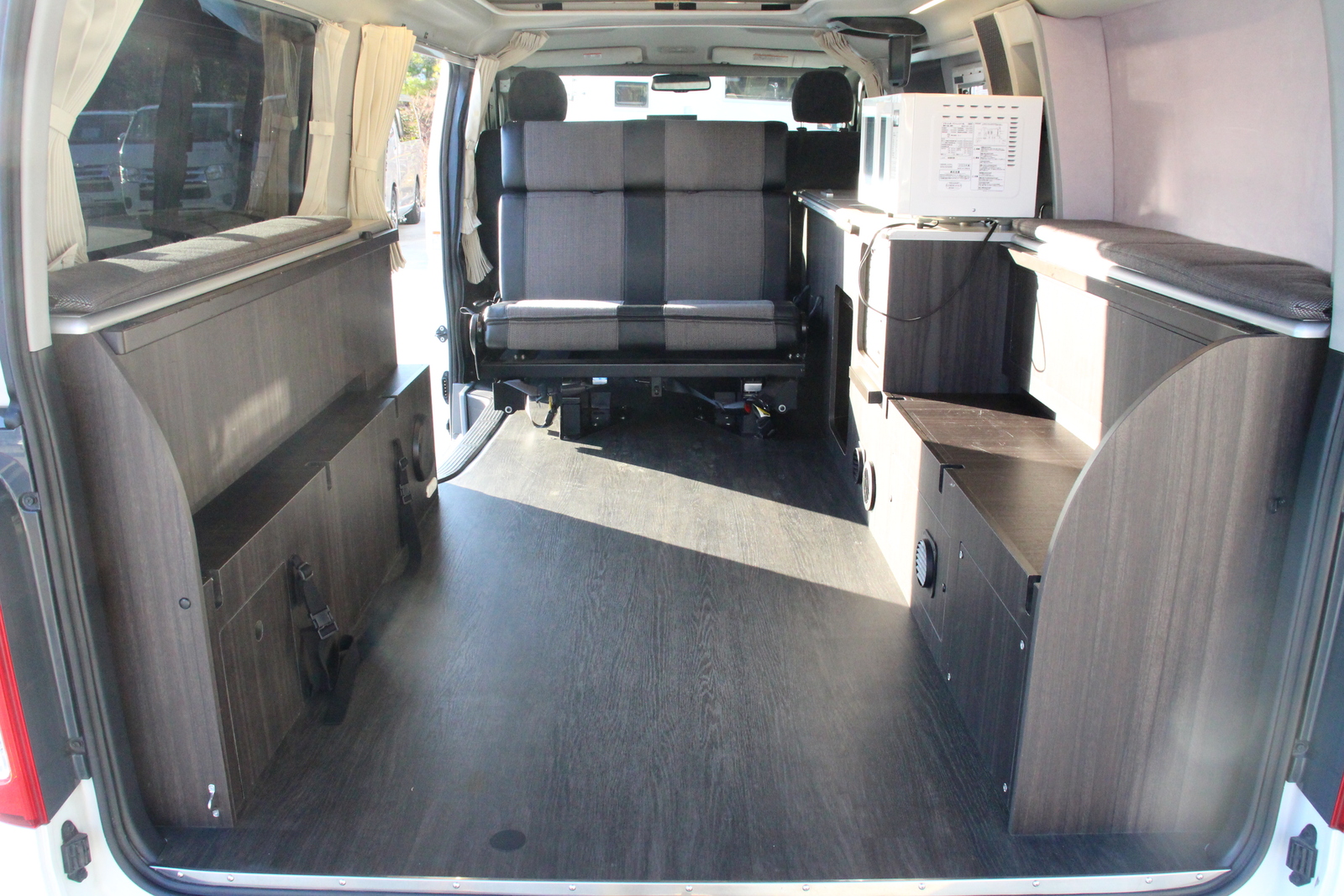 キャンピングカー バンコン ﾊｲｴｰｽ ﾎﾜｲﾄﾊｳｽ ｺﾝﾊﾟｽﾌﾟﾛ FFﾋｰﾀｰ