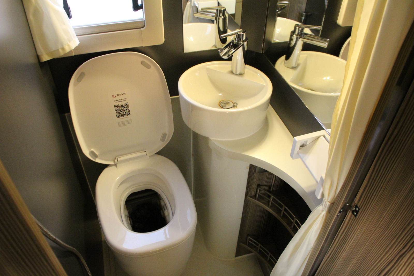 キャンピングカー キャブコン ｴﾙﾌ ﾊﾞﾝﾃｯｸ ｼﾞﾙ520ｸﾙｰｽﾞ 4WD