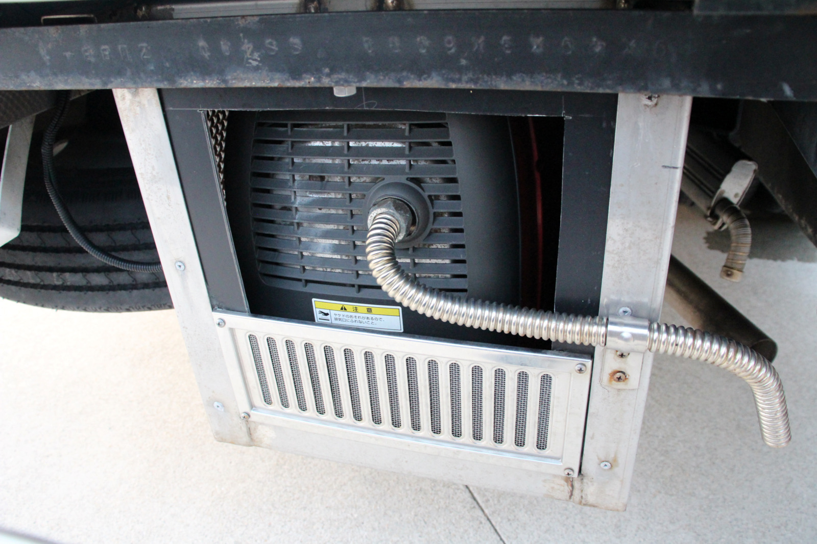 キャンピングカー キャブコン ｴﾙﾌ ﾊﾞﾝﾃｯｸ ｼﾞﾙ520ｸﾙｰｽﾞ 4WD