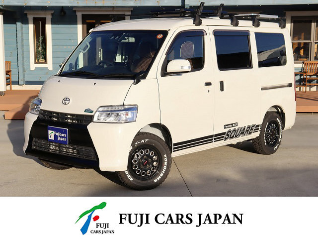 キャンピングカー バンコン タウンエース パパビルド F-BOXスクエア 4WD