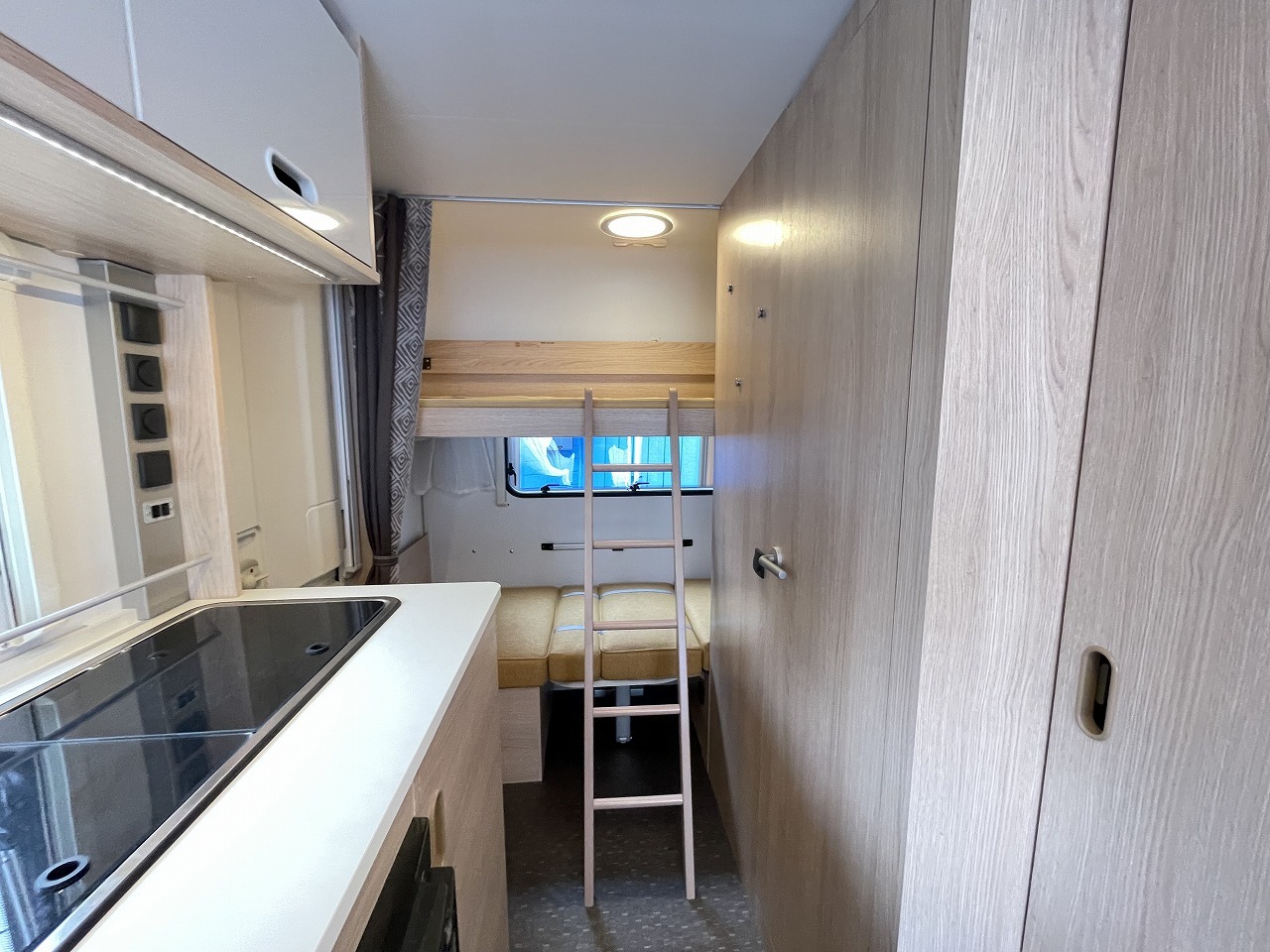 キャンピングカー トレーラー ｱﾄﾞﾘｱ ｱﾋﾞﾊﾞ360DD FFﾋｰﾀｰ