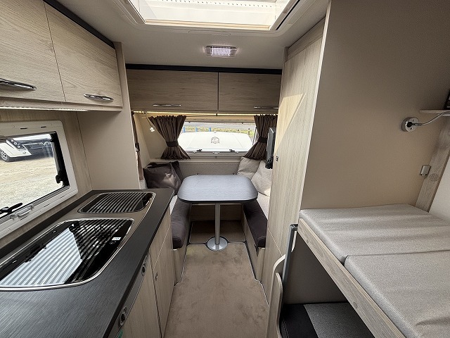 キャンピングカー トレーラー ｴﾒﾛｰﾄﾞ406 Vｴﾃﾞｨｼｮﾝ