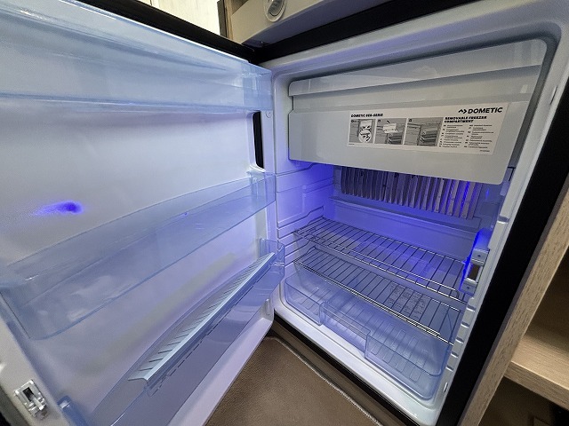 キャンピングカー トレーラー ｴﾒﾛｰﾄﾞ406 Vｴﾃﾞｨｼｮﾝ