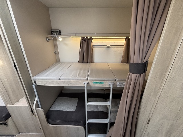 キャンピングカー トレーラー ｴﾒﾛｰﾄﾞ406 Vｴﾃﾞｨｼｮﾝ