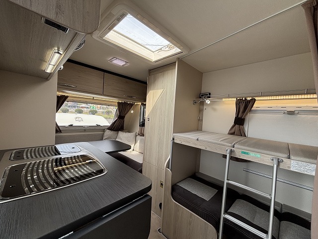 キャンピングカー トレーラー ｴﾒﾛｰﾄﾞ406 Vｴﾃﾞｨｼｮﾝ