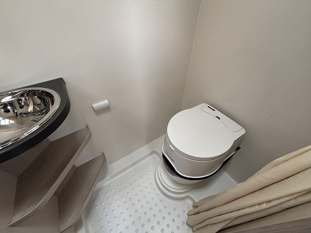 キャンピングカー トレーラー ｴﾒﾛｰﾄﾞ406 Vｴﾃﾞｨｼｮﾝ