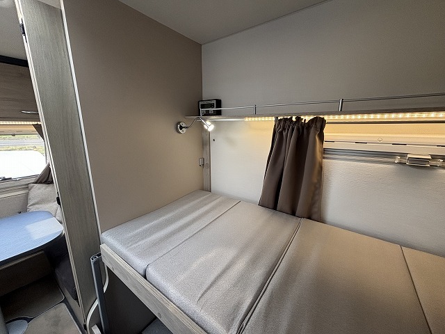 キャンピングカー トレーラー ｴﾒﾛｰﾄﾞ406 Vｴﾃﾞｨｼｮﾝ