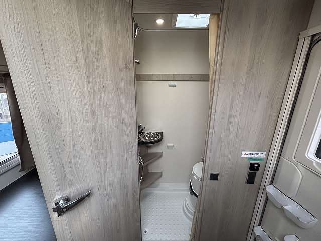 キャンピングカー トレーラー ｴﾒﾛｰﾄﾞ406 Vｴﾃﾞｨｼｮﾝ