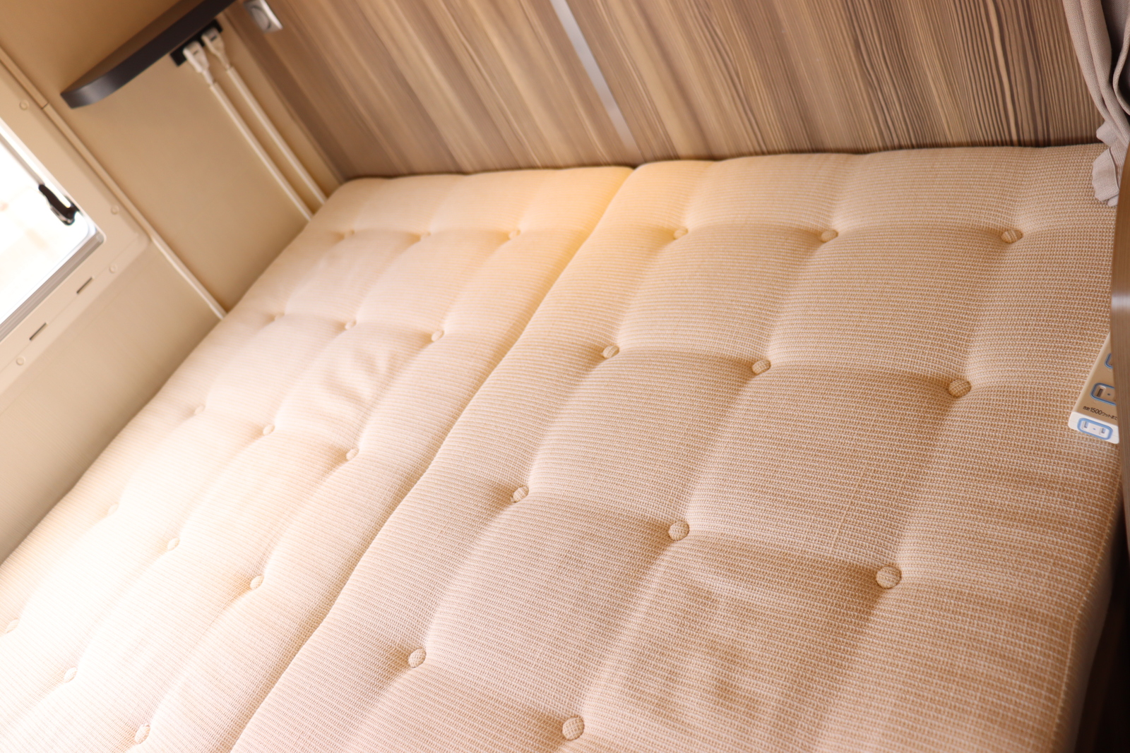 キャンピングカー キャブコン ｶﾑﾛｰﾄﾞ ﾊﾞﾝﾃｯｸｼﾞﾙﾉｰﾌﾞﾙ 家ｴｱｺﾝ4WD