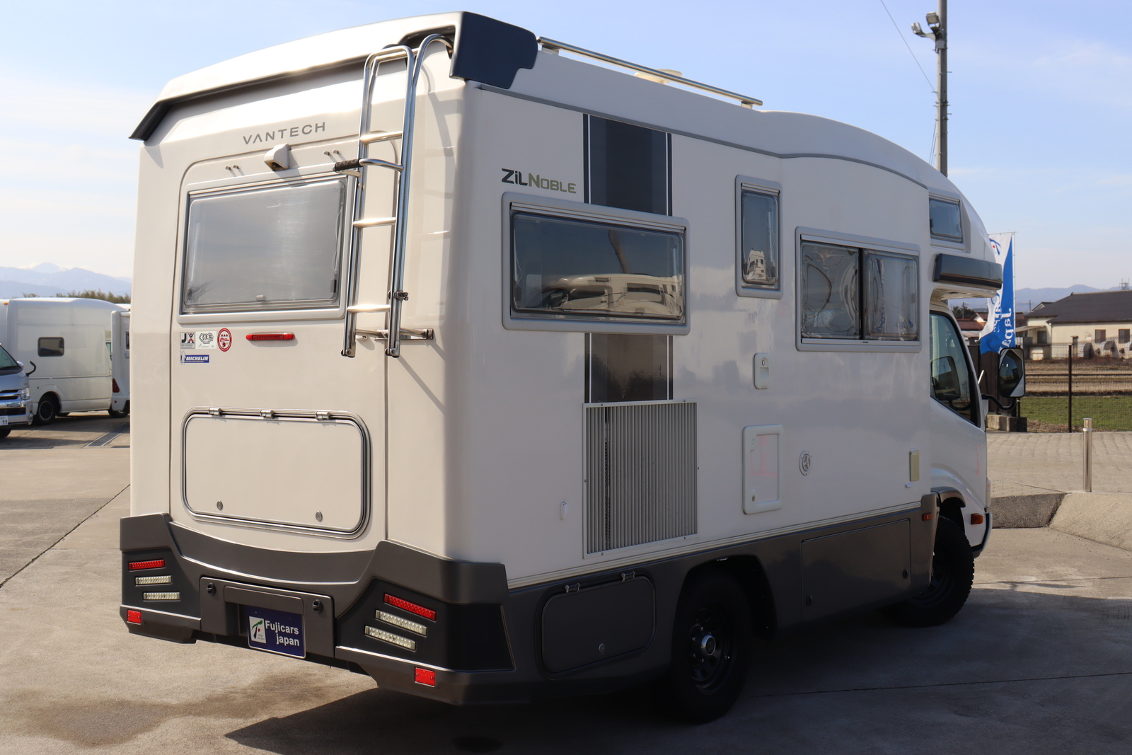 キャンピングカー キャブコン ｶﾑﾛｰﾄﾞ ﾊﾞﾝﾃｯｸｼﾞﾙﾉｰﾌﾞﾙ 家ｴｱｺﾝ4WD
