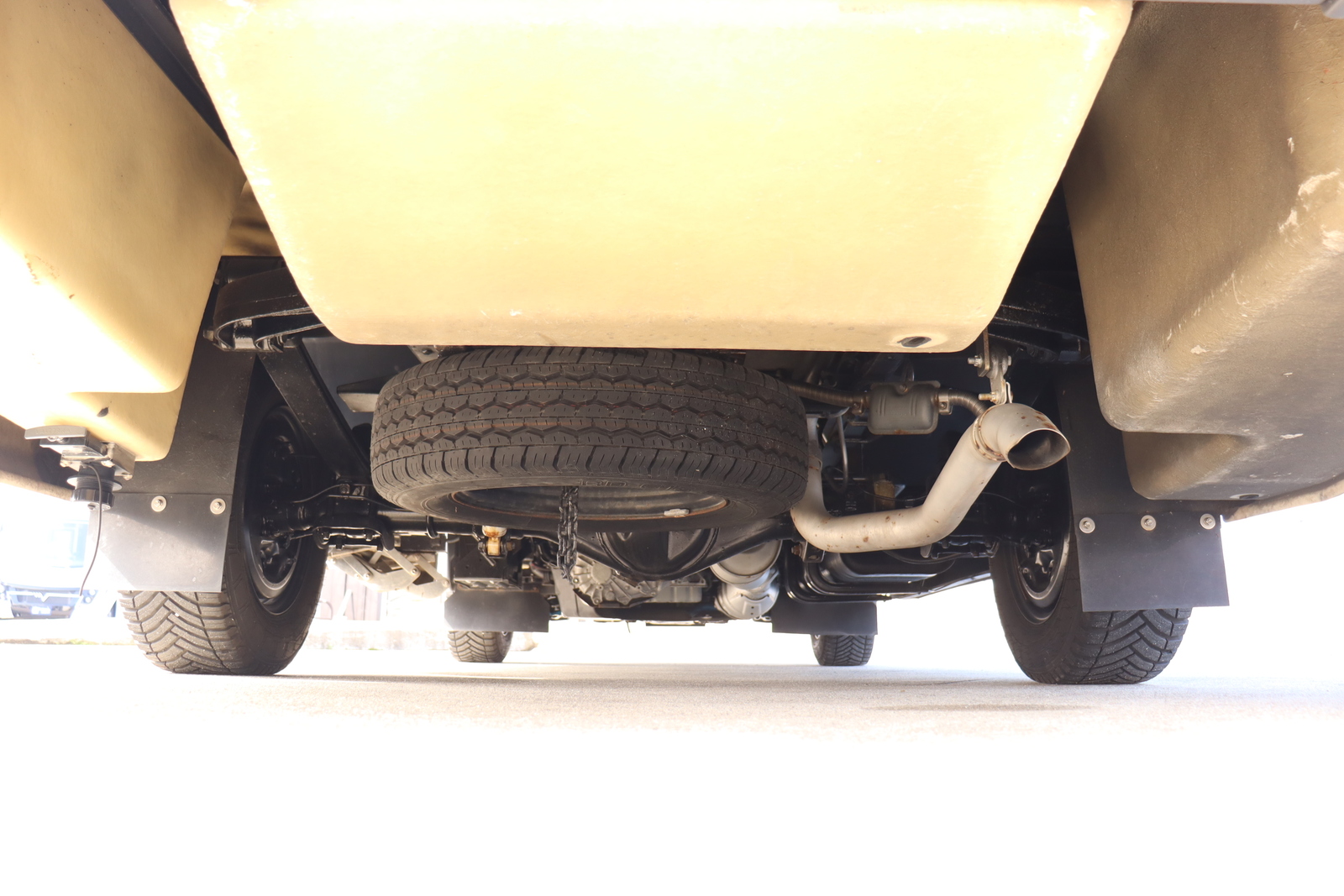 キャンピングカー キャブコン ｶﾑﾛｰﾄﾞ ﾊﾞﾝﾃｯｸｼﾞﾙﾉｰﾌﾞﾙ 家ｴｱｺﾝ4WD