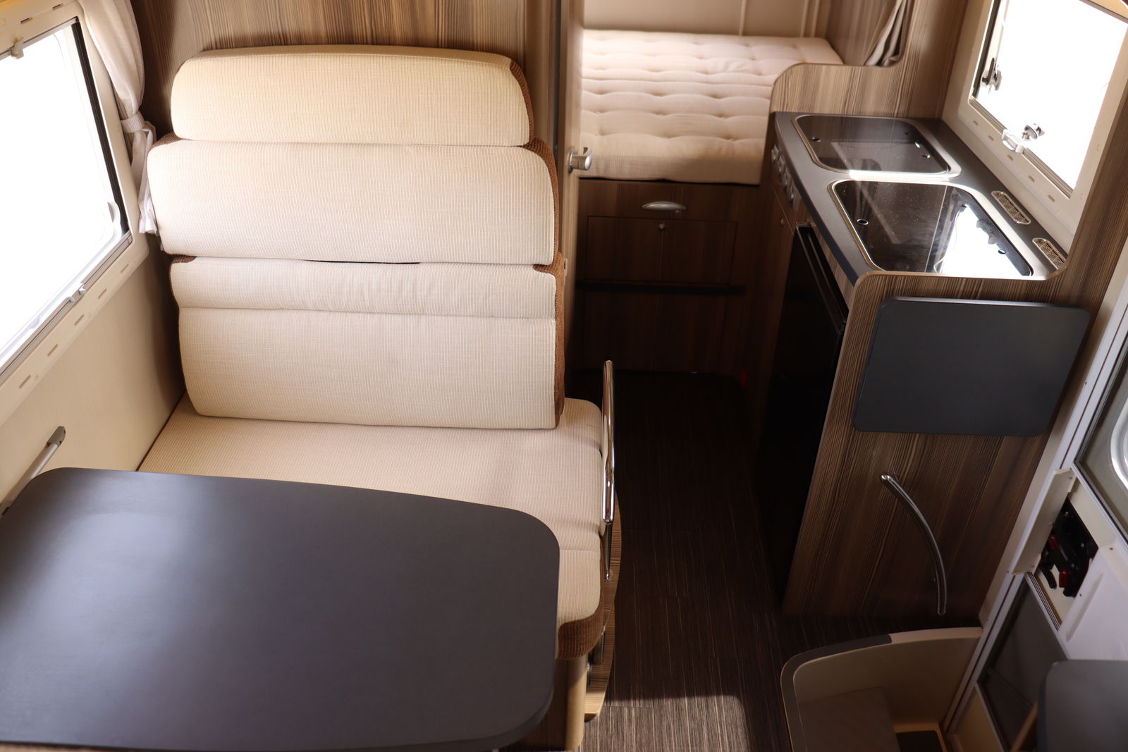 キャンピングカー キャブコン ｶﾑﾛｰﾄﾞ ﾊﾞﾝﾃｯｸｼﾞﾙﾉｰﾌﾞﾙ 家ｴｱｺﾝ4WD