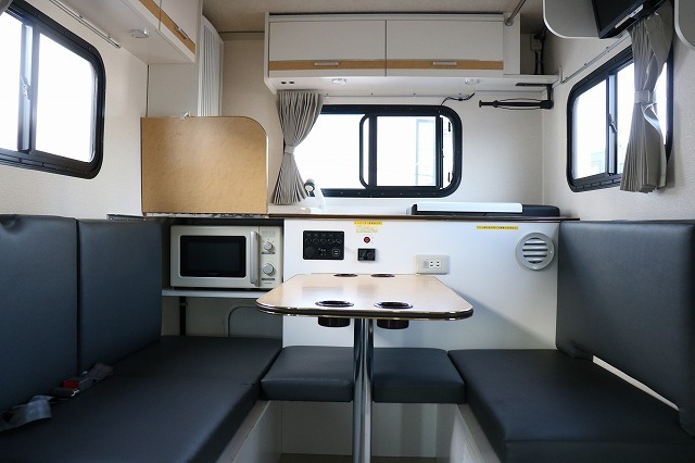 キャンピングカー 軽キャンパー NT100ｸﾘｯﾊﾟｰ ﾏｯｸﾚｰ ﾃﾞｨｱﾗJr. 4WD