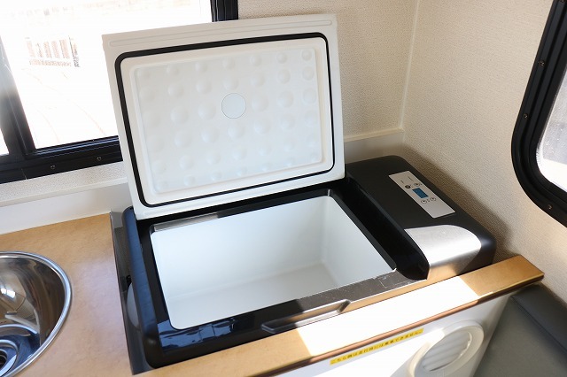 キャンピングカー 軽キャンパー NT100ｸﾘｯﾊﾟｰ ﾏｯｸﾚｰ ﾃﾞｨｱﾗJr. 4WD