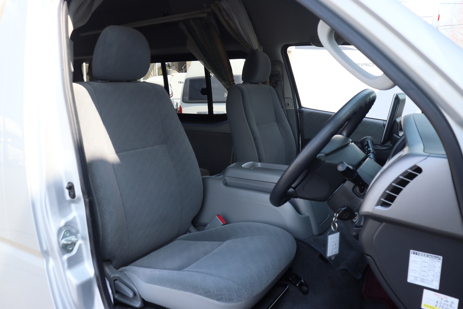 キャンピングカー バンコン ﾊｲｴｰｽ ﾅｯﾂRV ﾘｰｸ