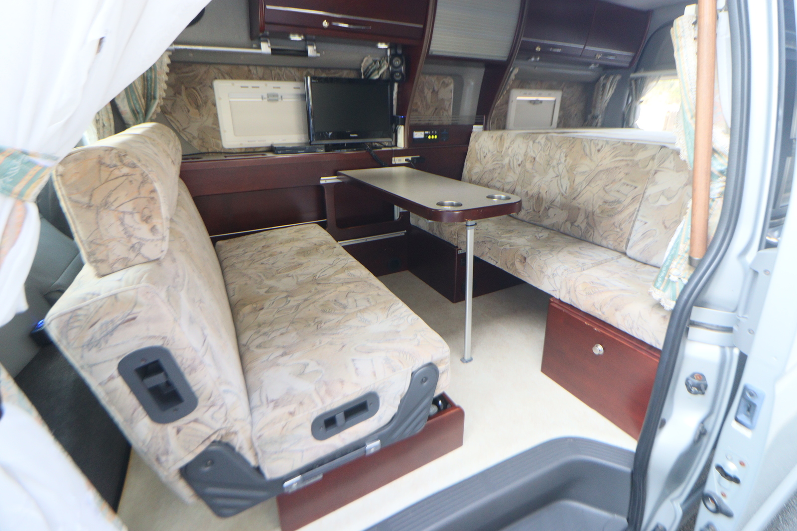 キャンピングカー バンコン ﾊｲｴｰｽ ﾅｯﾂRV ﾘｰｸ