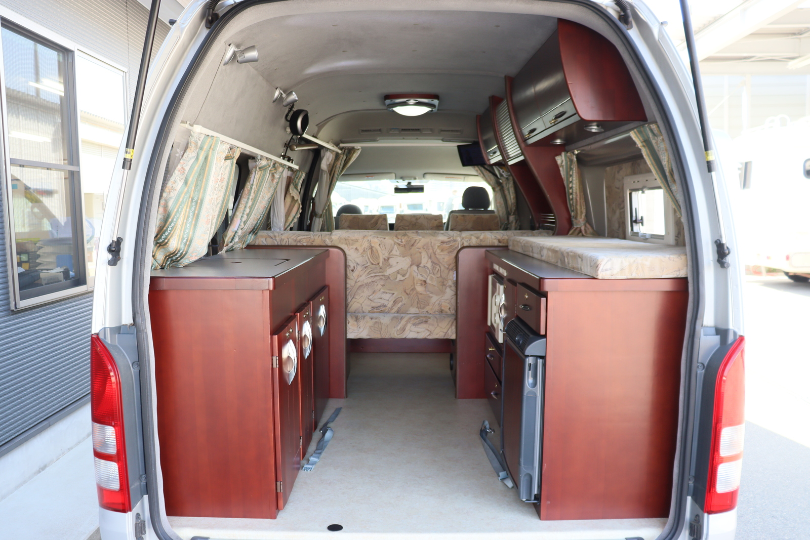 キャンピングカー バンコン ﾊｲｴｰｽ ﾅｯﾂRV ﾘｰｸ