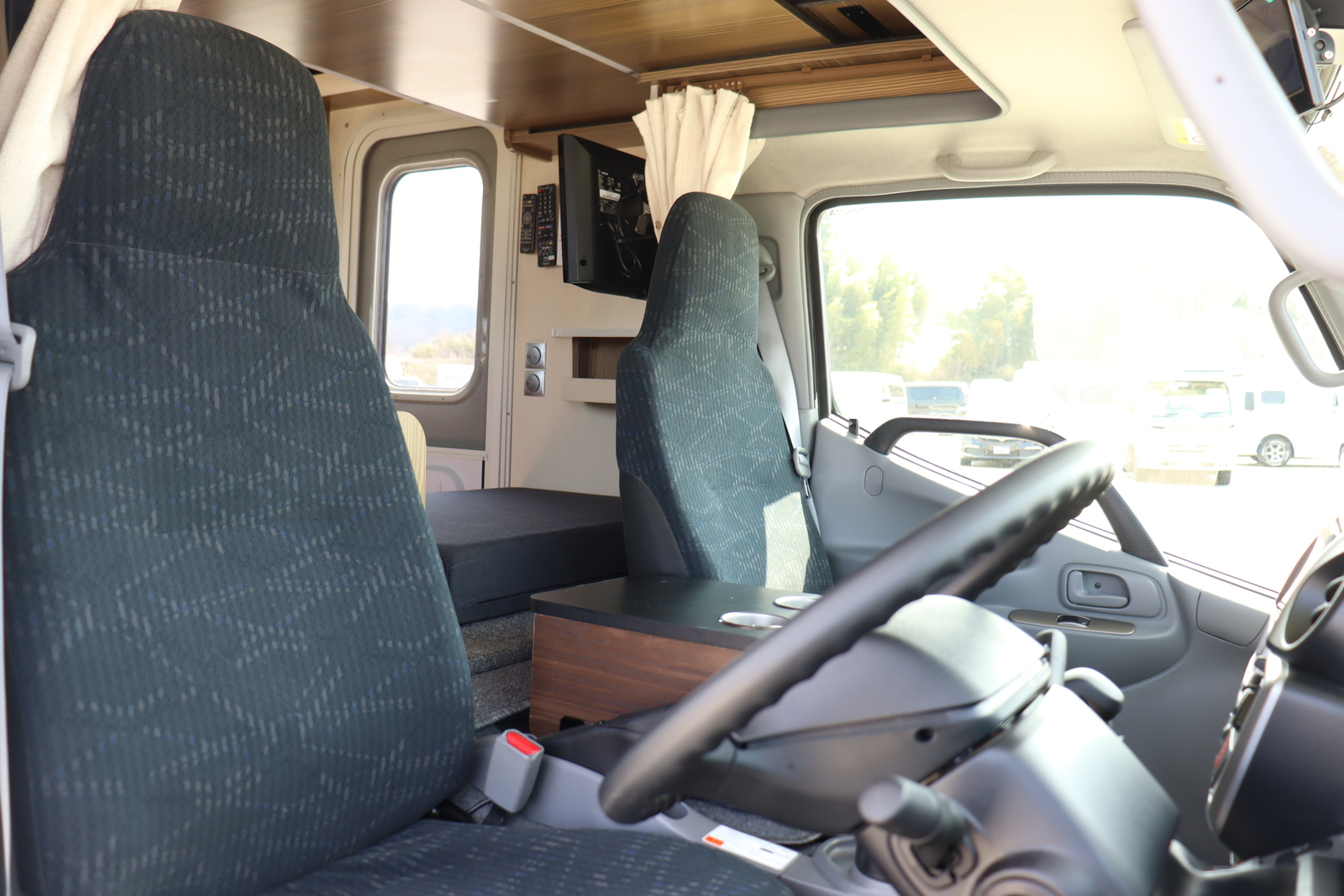 キャンピングカー キャブコン ｶﾑﾛｰﾄﾞ ﾊﾞﾝﾃｯｸｼﾞﾙ520 家庭用ｴｱｺﾝ4WD