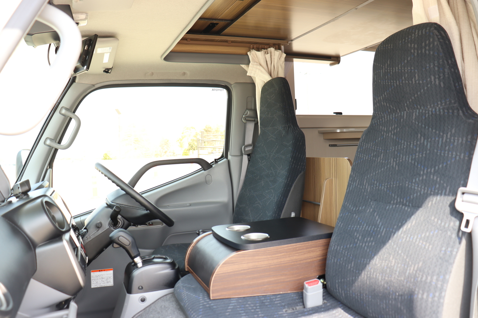 キャンピングカー キャブコン ｶﾑﾛｰﾄﾞ ﾊﾞﾝﾃｯｸｼﾞﾙ520 家庭用ｴｱｺﾝ4WD