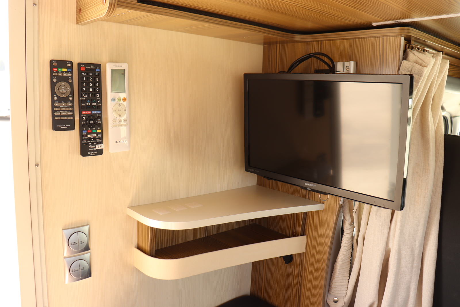 キャンピングカー キャブコン ｶﾑﾛｰﾄﾞ ﾊﾞﾝﾃｯｸｼﾞﾙ520 家庭用ｴｱｺﾝ4WD