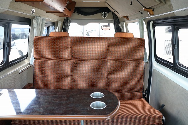 キャンピングカー バンコン ﾊｲｴｰｽ ﾋﾞｰｸﾙ ｸｯﾁｪｯﾀﾌｧﾐｰﾕ 4WD