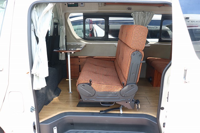 キャンピングカー バンコン ﾊｲｴｰｽ ﾋﾞｰｸﾙ ｸｯﾁｪｯﾀﾌｧﾐｰﾕ 4WD