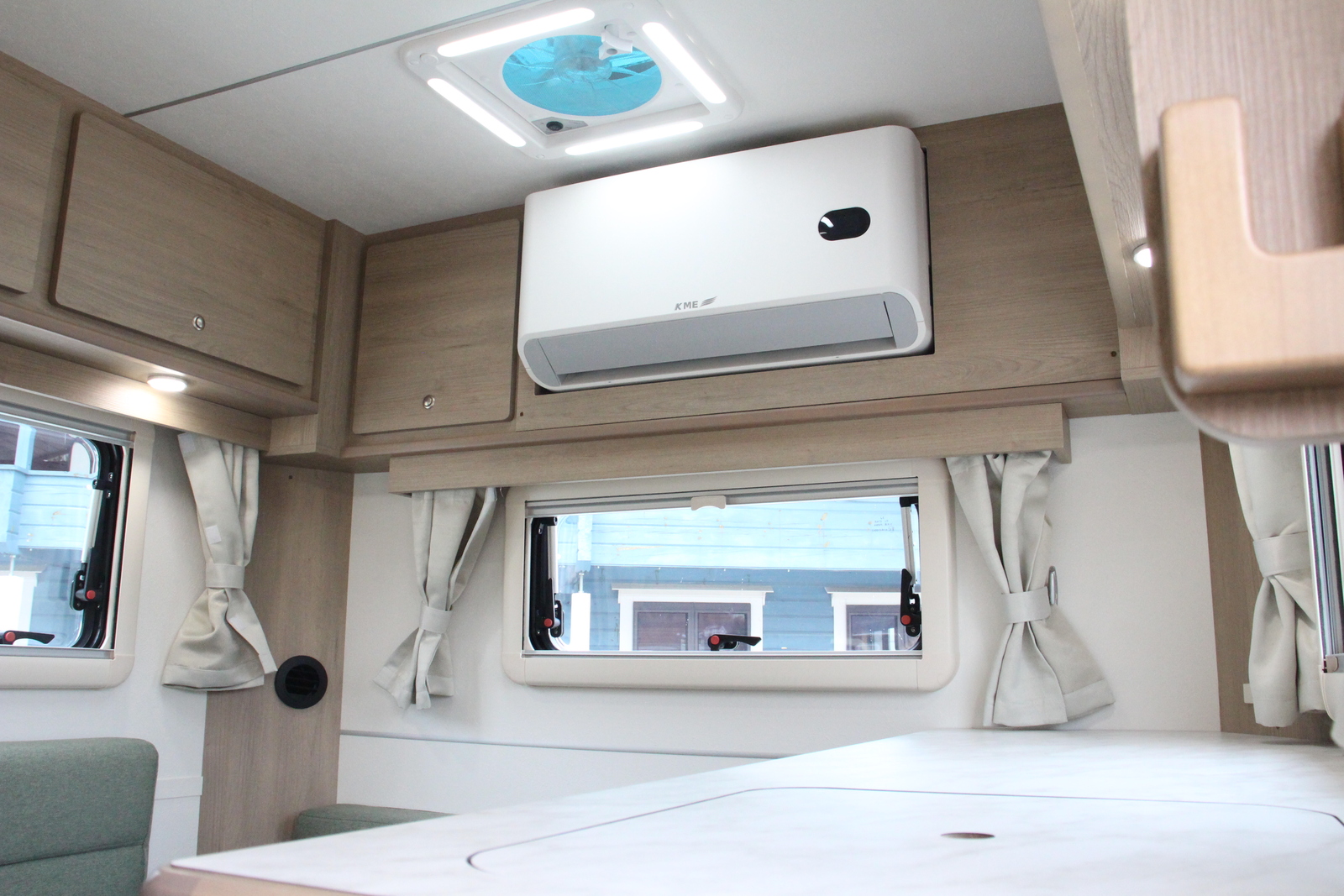 キャンピングカー 軽キャンパー ｽｸﾗﾑ AtoZ ACE-C 4WD