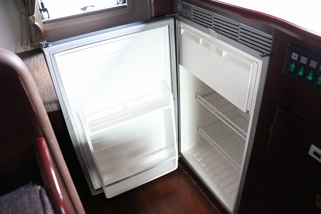 キャンピングカー キャブコン ｶﾑﾛｰﾄﾞ ﾅｯﾂRV ｸﾚｿﾝ FFﾋｰﾀｰ 4WD