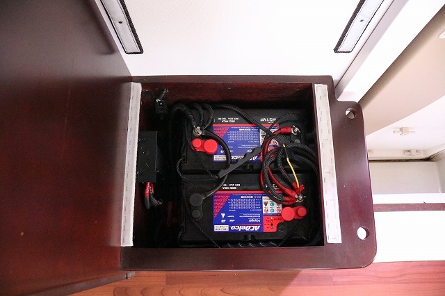 キャンピングカー キャブコン ｶﾑﾛｰﾄﾞ ﾅｯﾂRV ｸﾚｿﾝ FFﾋｰﾀｰ 4WD