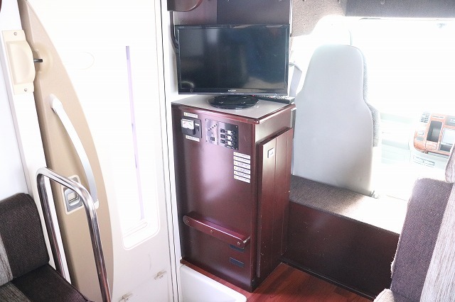 キャンピングカー キャブコン ｶﾑﾛｰﾄﾞ ﾅｯﾂRV ｸﾚｿﾝ FFﾋｰﾀｰ 4WD