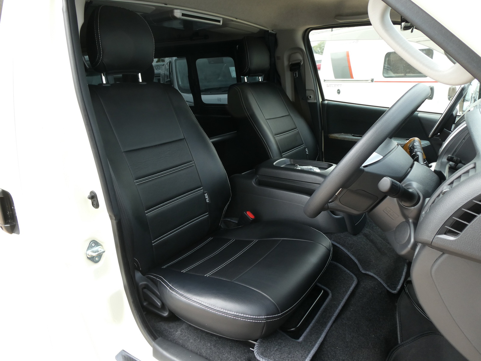 キャンピングカー バンコン ﾊｲｴｰｽ　GL　ﾌﾚｯｸｽ製　ﾍﾞｯﾄﾞｷｯﾄﾞ