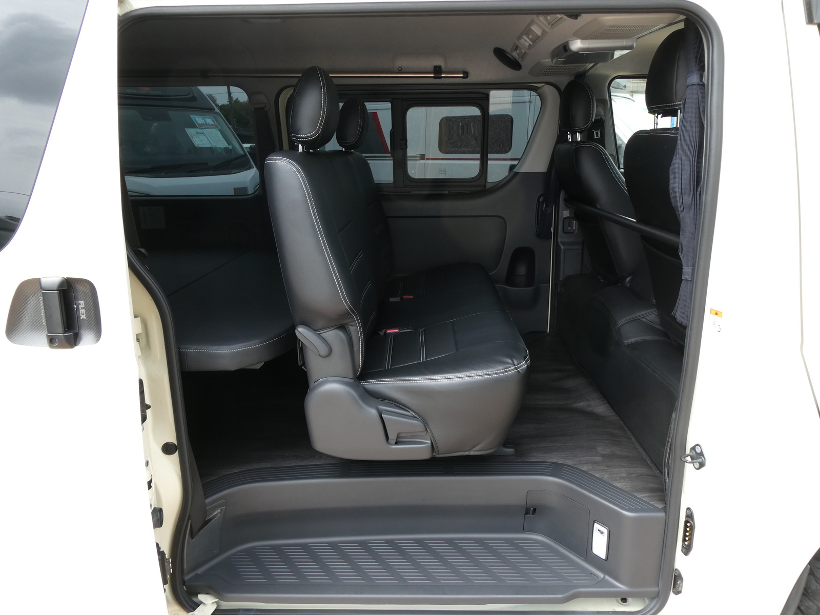 キャンピングカー バンコン ﾊｲｴｰｽ　GL　ﾌﾚｯｸｽ製　ﾍﾞｯﾄﾞｷｯﾄﾞ