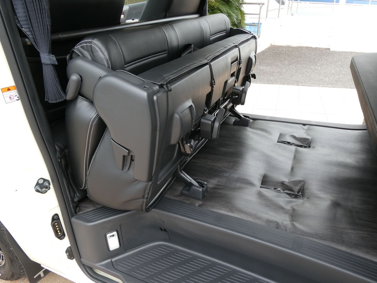 キャンピングカー バンコン ﾊｲｴｰｽ　GL　ﾌﾚｯｸｽ製　ﾍﾞｯﾄﾞｷｯﾄﾞ