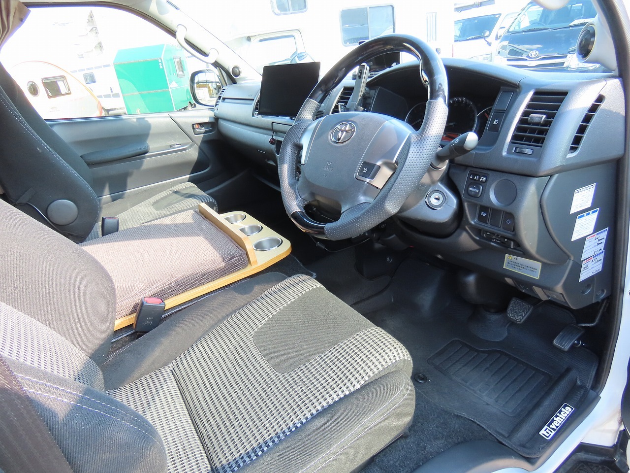 キャンピングカー バンコン ﾊｲｴｰｽ ﾄｲﾌｧｸﾄﾘｰ ｺﾙﾄﾞﾊﾞｸﾙｰｽﾞ