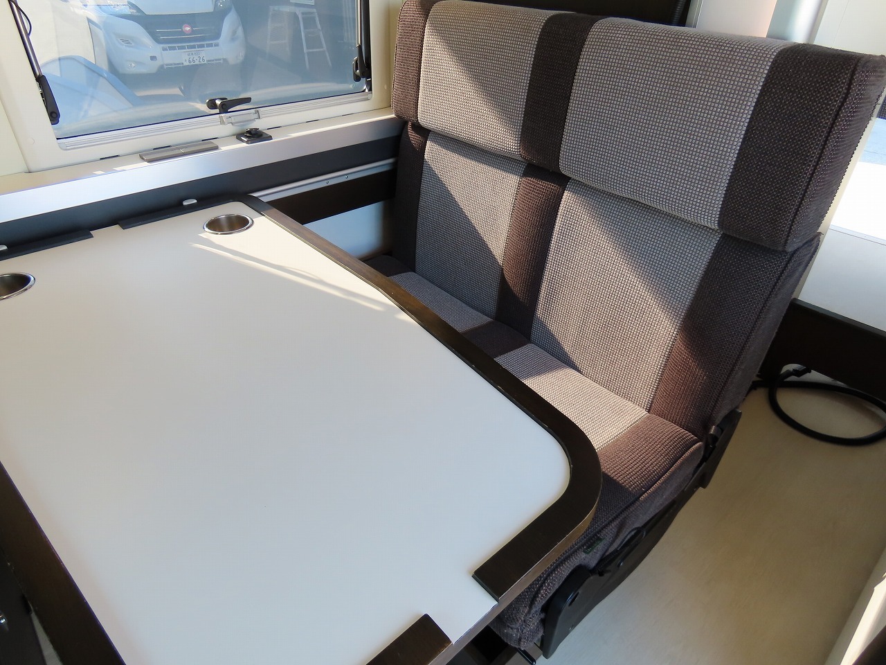 キャンピングカー バンコン ﾊｲｴｰｽ ﾄｲﾌｧｸﾄﾘｰ ｺﾙﾄﾞﾊﾞｸﾙｰｽﾞ