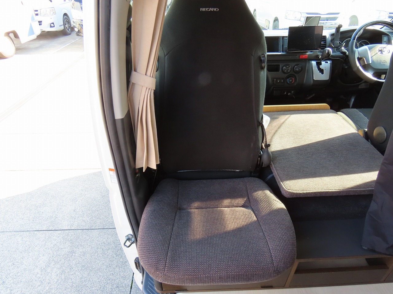 キャンピングカー バンコン ﾊｲｴｰｽ ﾄｲﾌｧｸﾄﾘｰ ｺﾙﾄﾞﾊﾞｸﾙｰｽﾞ