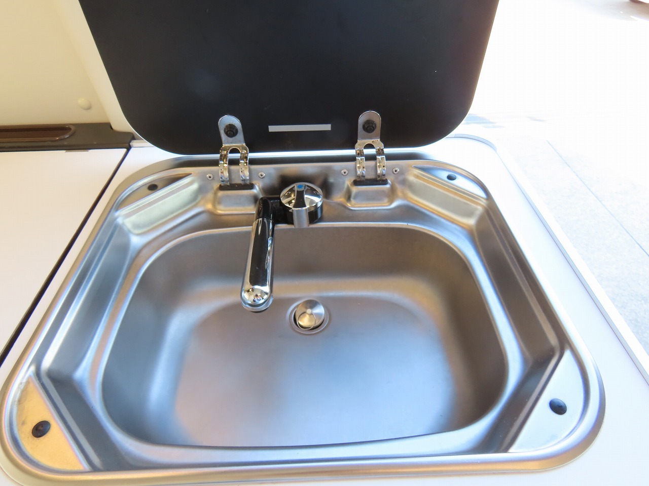 キャンピングカー バンコン ﾊｲｴｰｽ ﾄｲﾌｧｸﾄﾘｰ ｺﾙﾄﾞﾊﾞｸﾙｰｽﾞ