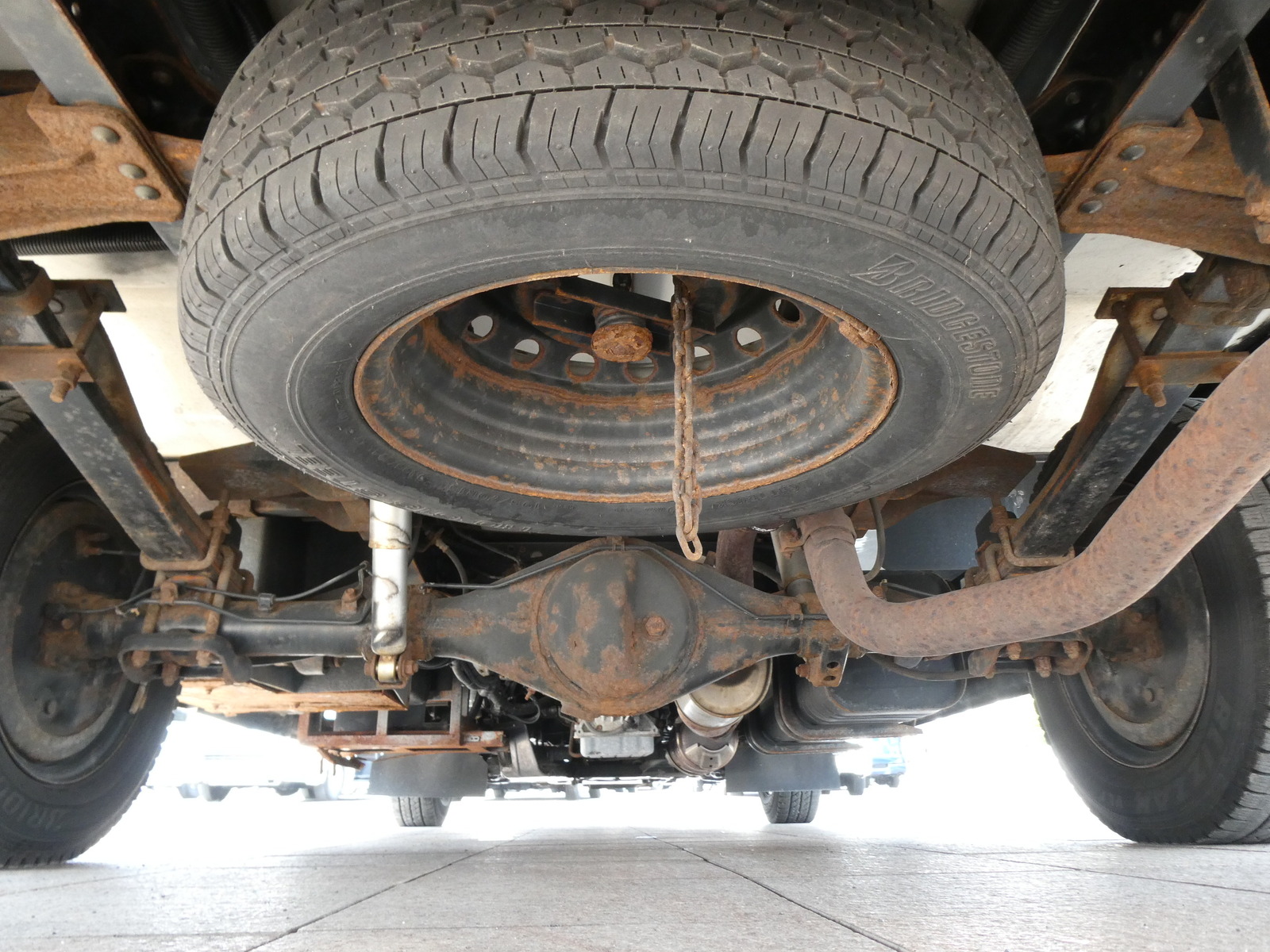 キャンピングカー キャブコン ﾅｯﾂRV　ｸﾚｱ　5.3X　ｴﾎﾞﾘｭｰｼｮﾝ　家AC　FF