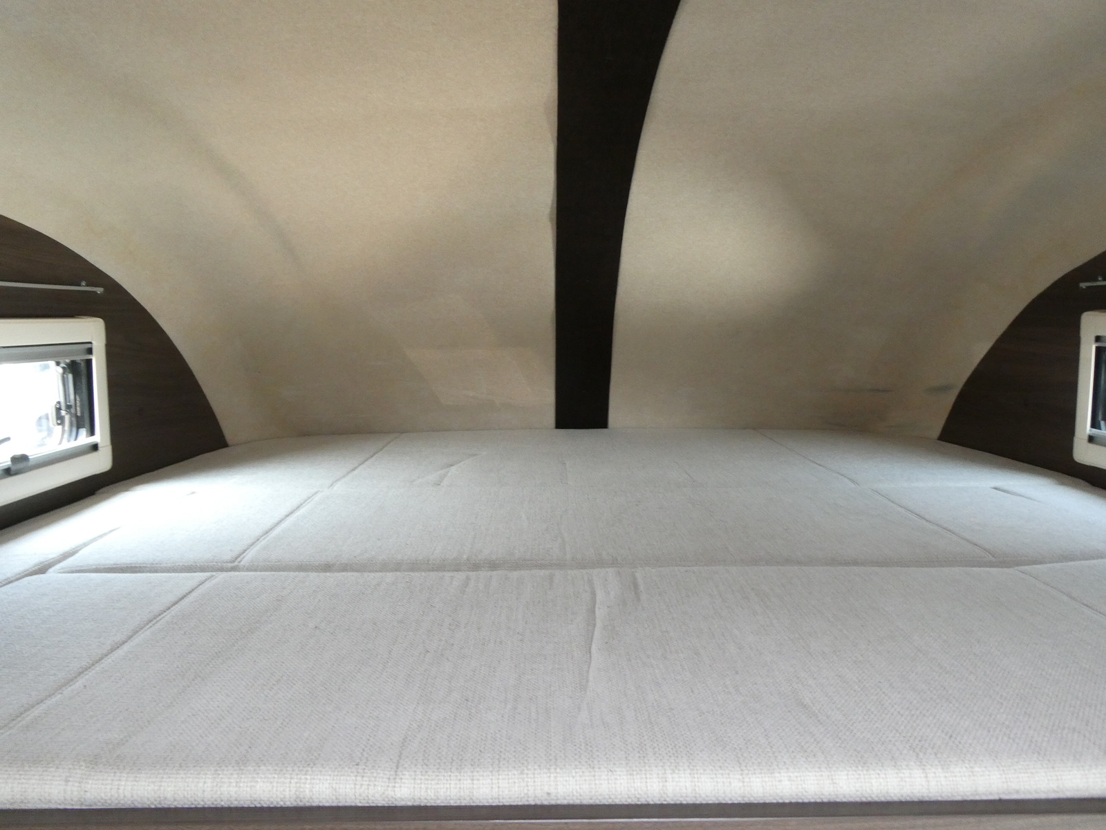 キャンピングカー キャブコン ﾅｯﾂRV　ｸﾚｱ　5.3X　ｴﾎﾞﾘｭｰｼｮﾝ　家AC　FF