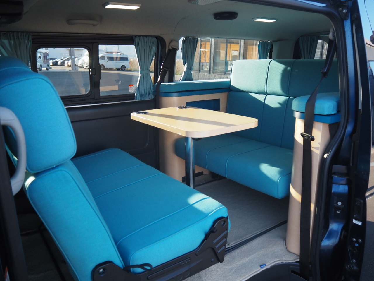 キャンピングカー バンコン ﾊｲｴｰｽ ｱﾙﾌﾚｯｸｽ ｼｰｽﾞﾈｸｽ　FFﾋｰﾀｰ