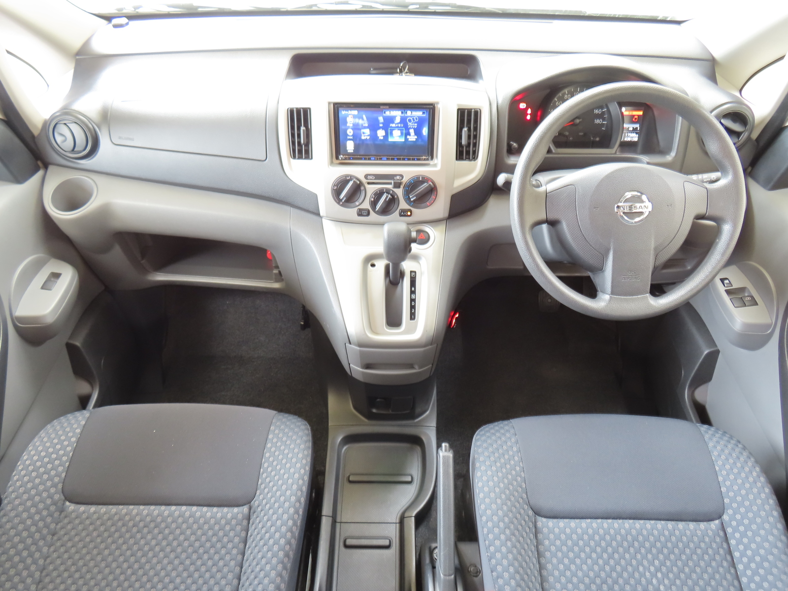 キャンピングカー バンコン NV200ﾊﾞﾈｯﾄ 東和 ﾂｪﾙﾄ