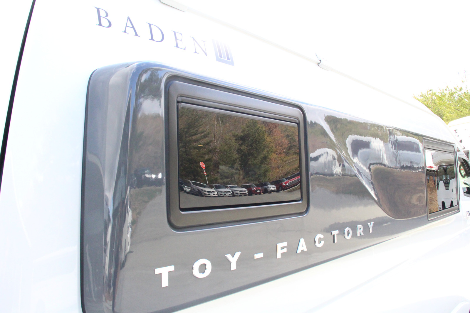 キャンピングカー バンコン ﾊｲｴｰｽ ﾄｲﾌｧｸﾄﾘｰ ﾊﾞｰﾃﾞﾝｸﾞﾗﾝﾃﾞ